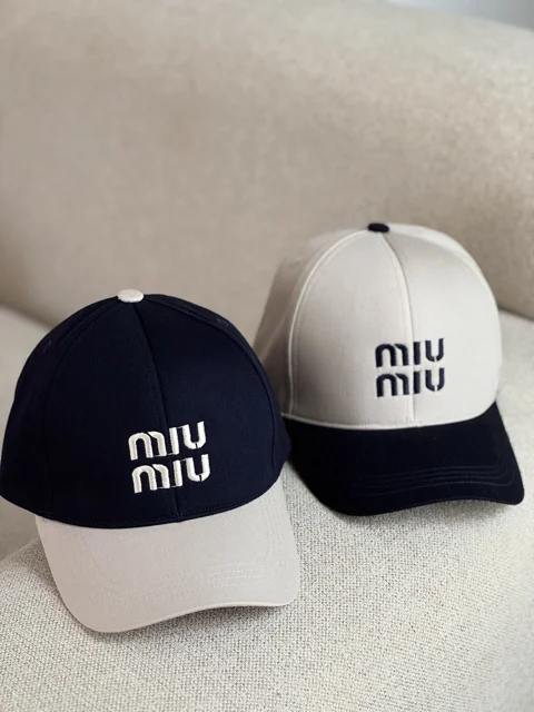 کلاه miu miu
